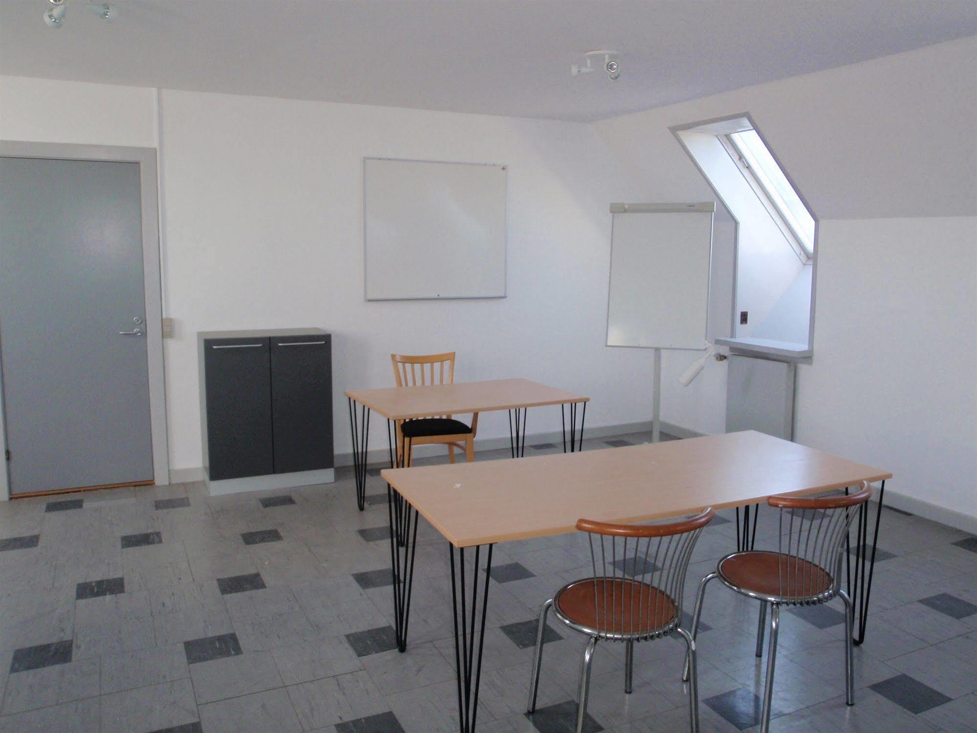 בורה Mon Hostel & Vandrehjem מראה חיצוני תמונה