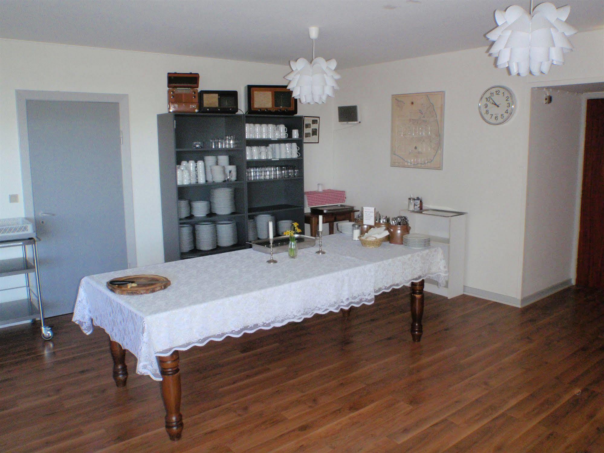 בורה Mon Hostel & Vandrehjem מראה חיצוני תמונה